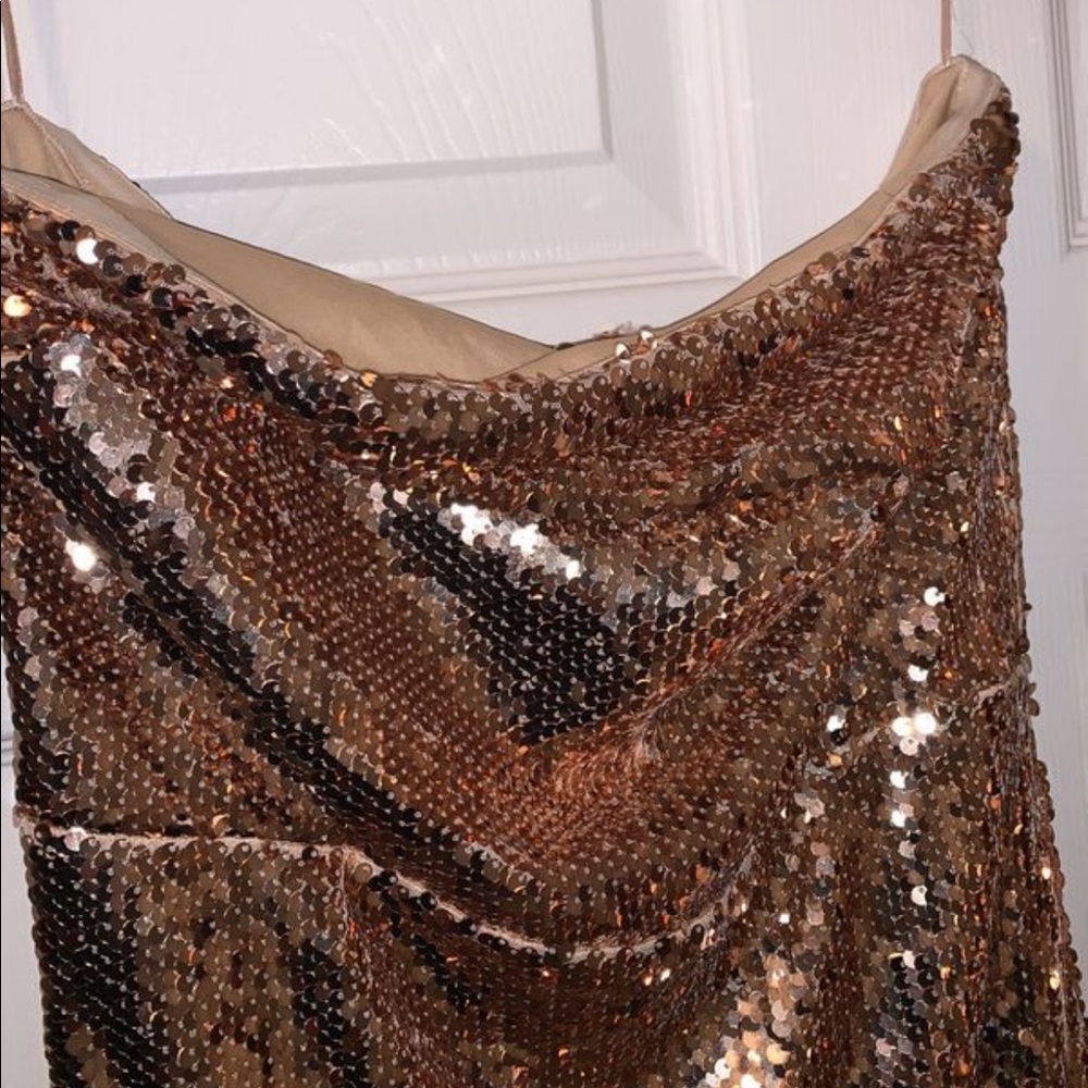 GOLD PROM DRESS - Picture 4 of 6